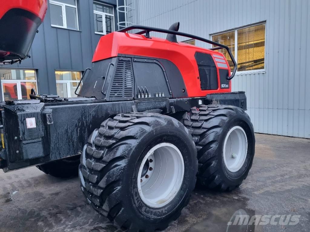 Komatsu 931 XC Harvester