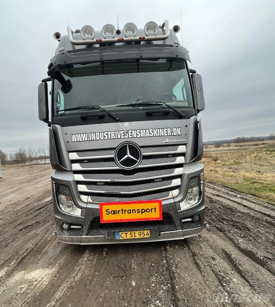 Mercedes-Benz 4158 Sattelzugmaschinen
