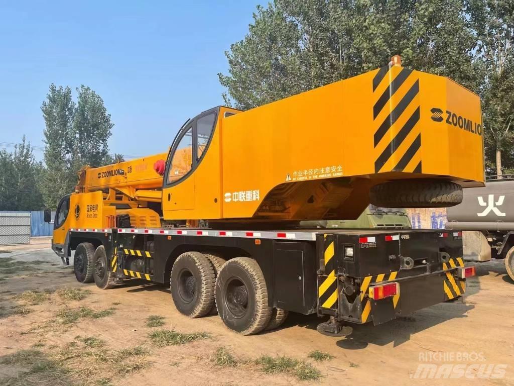 Zoomlion QY50V Selbstaufrichtende Krane