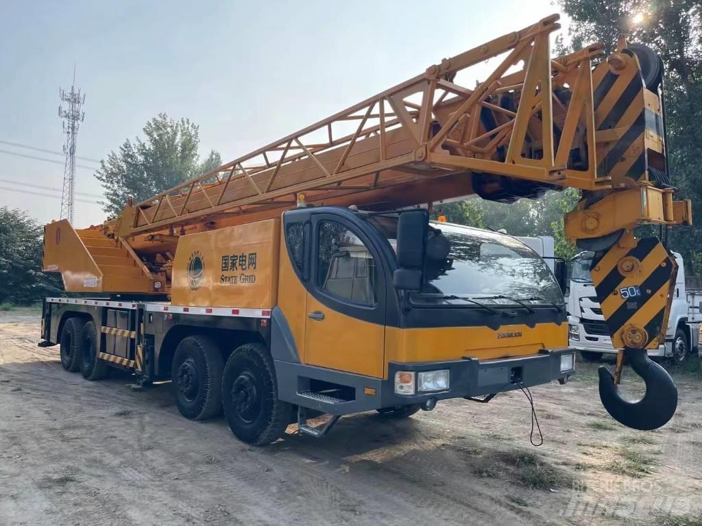 Zoomlion QY50V Selbstaufrichtende Krane