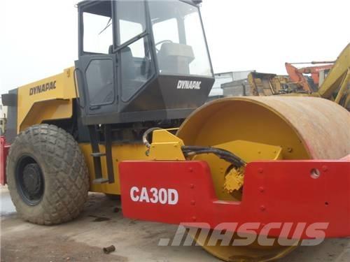 Dynapac CA 30 D Walzenzüge