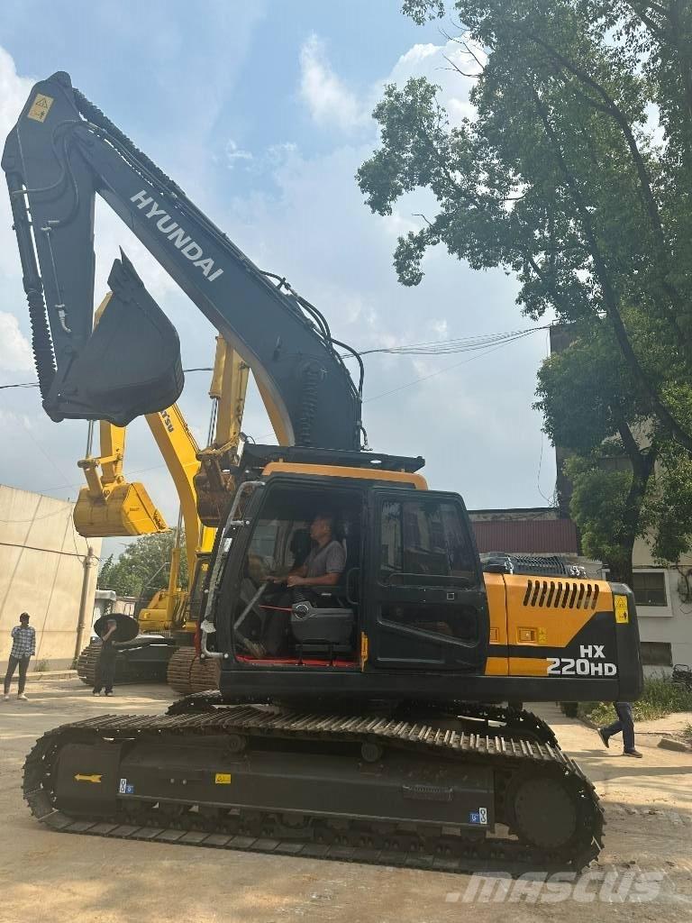 Hyundai HX220HD Midibagger  7t - 12t