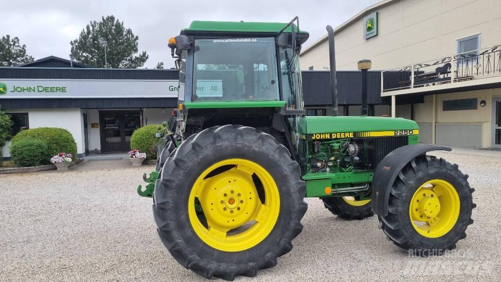 John Deere 2250 Traktoren