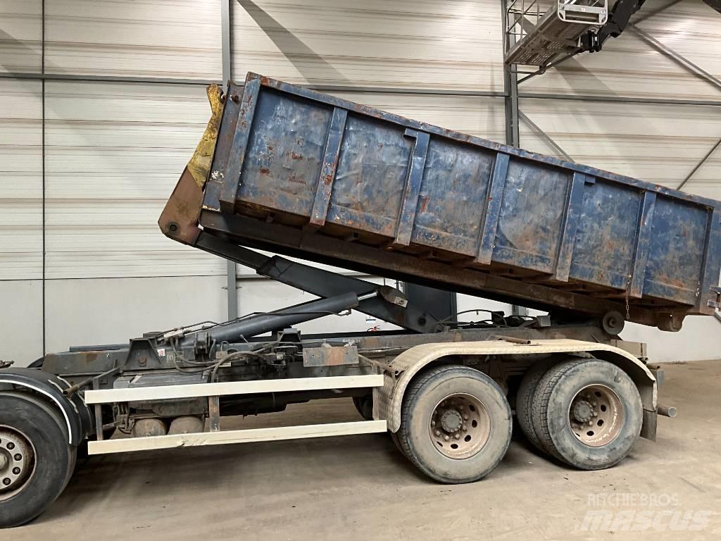 Volvo FH 16 520 8X4 Abrollkipper