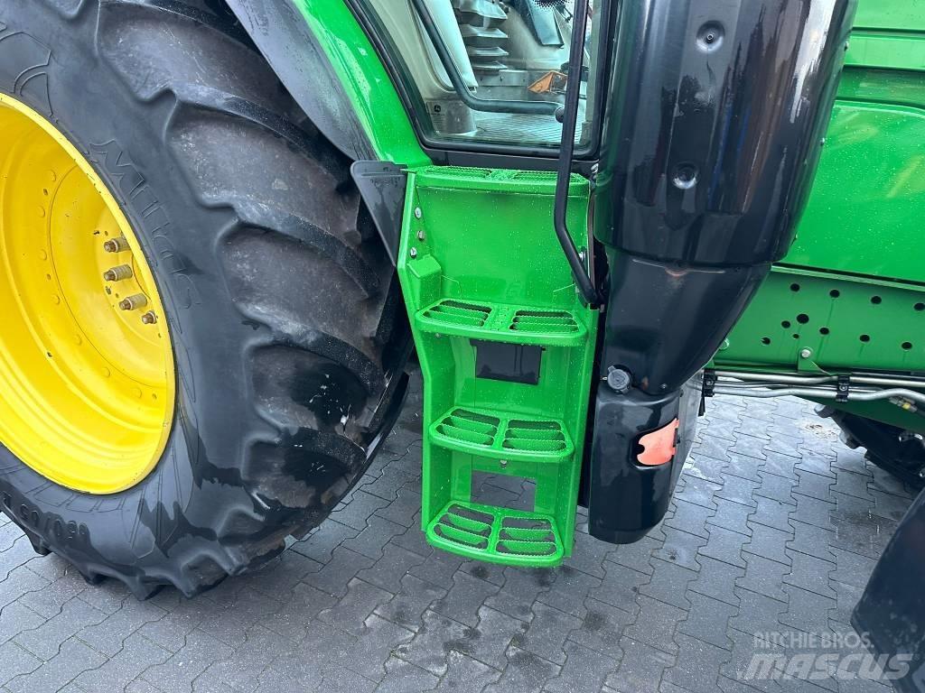 John Deere 6145 R Traktoren