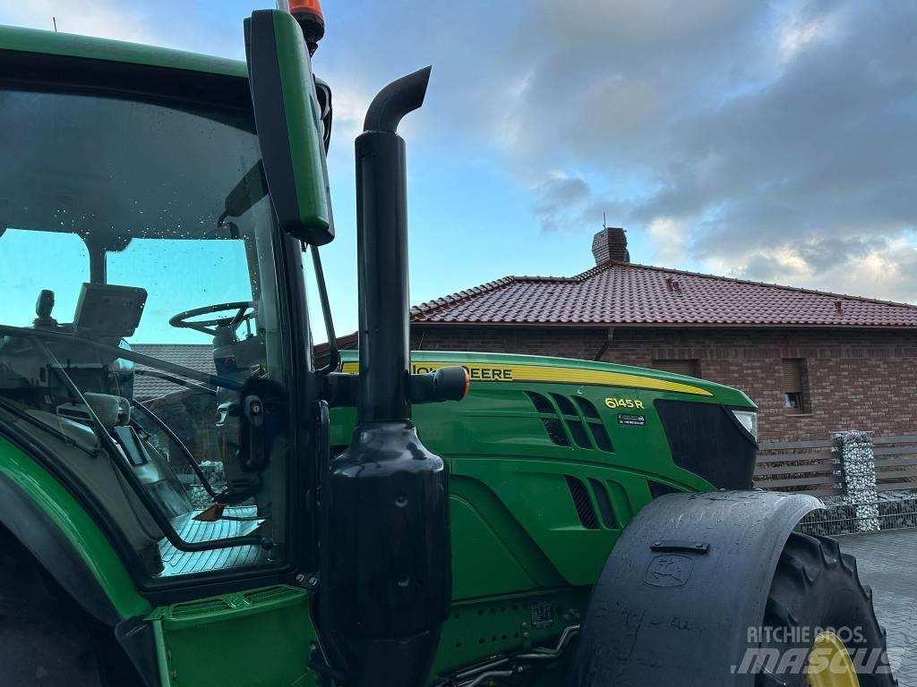 John Deere 6145 R Traktoren