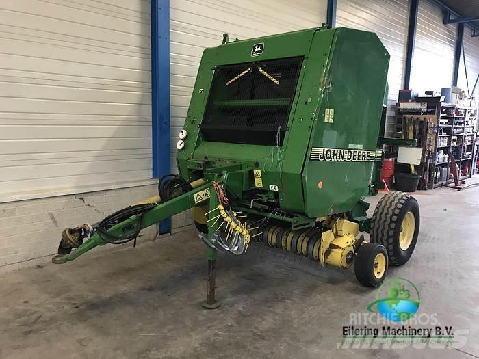 John Deere 570 Feldhäcksler