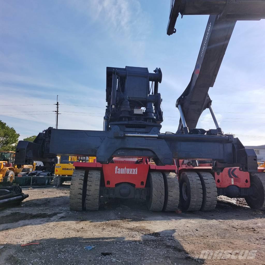 Fantuzzi CS 45 KM Reach-Stacker