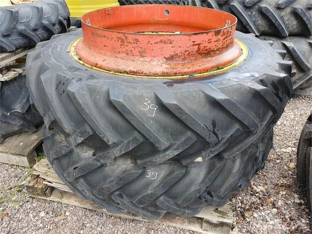 Goodyear 136-38 x2 Reifen