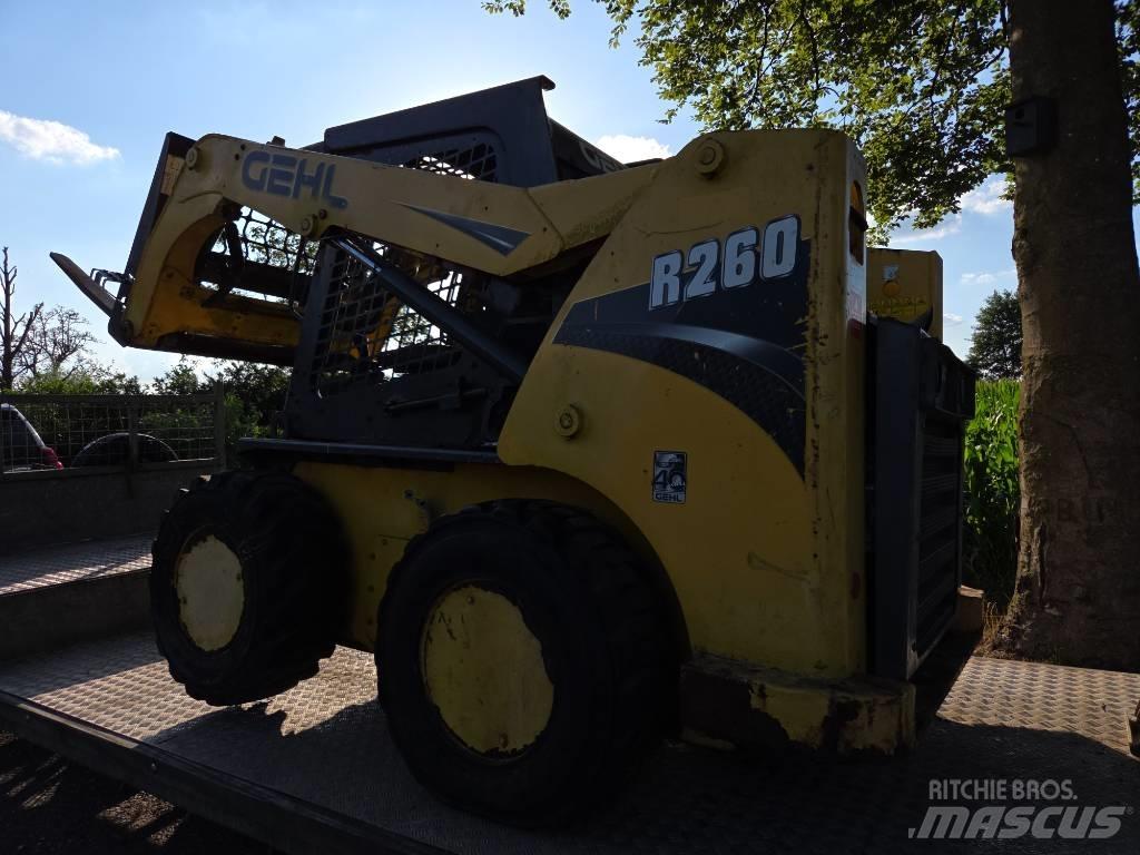 Gehl R 260 DEFECT!! Kompaktlader