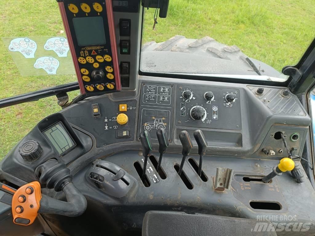 New Holland TM 190 Traktoren
