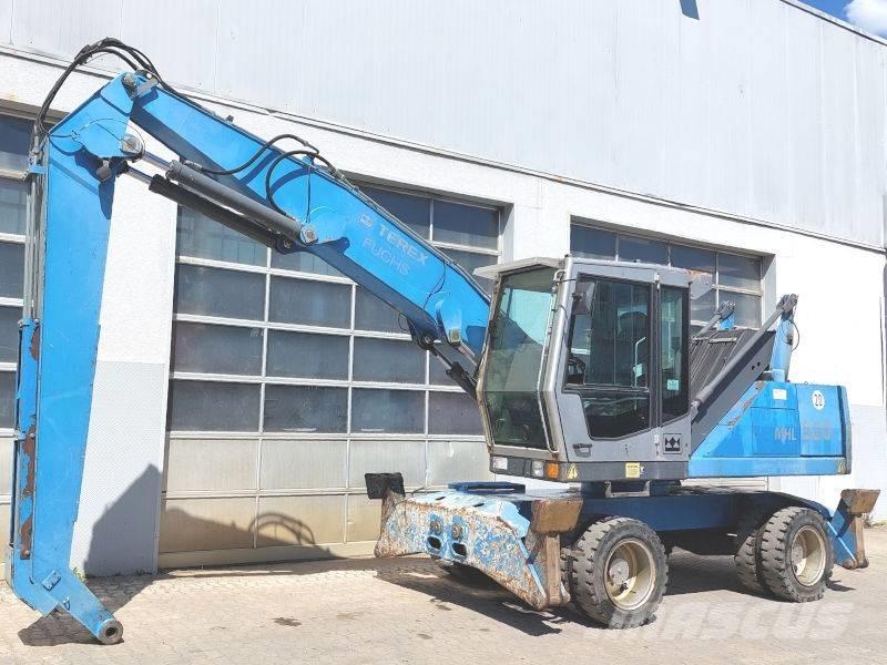 Fuchs MHL 320 D Materialumschlag