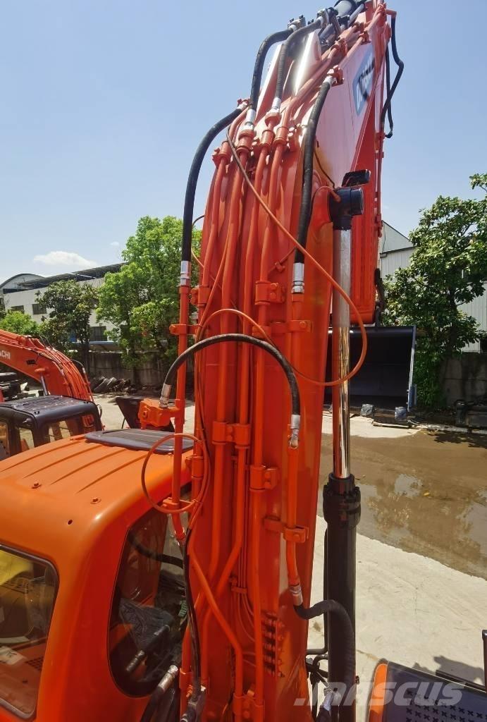 Doosan DX 225 LC Raupenbagger