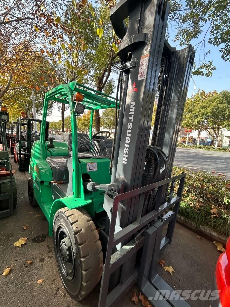  三菱叉车 2t Diesel heftrucks