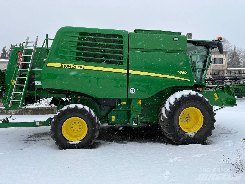 John Deere T 660 Mähdrescher