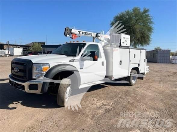 Ford F550 Sonstige Baumaschinen