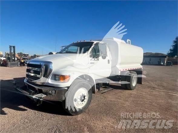 Ford F750 Tankwagen