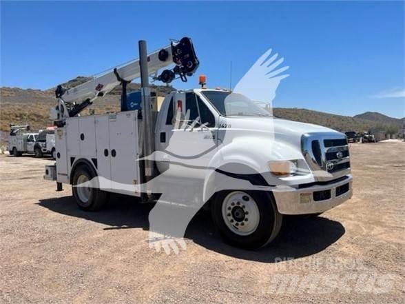 Ford F750 Sonstige Baumaschinen