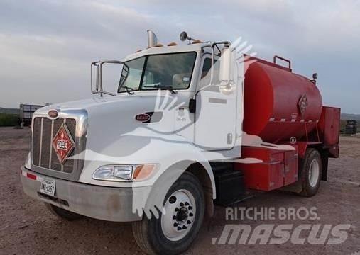 Peterbilt 335 Sonstige Baumaschinen