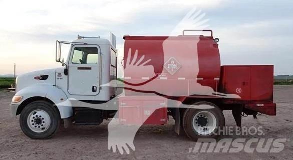 Peterbilt 335 Sonstige Baumaschinen