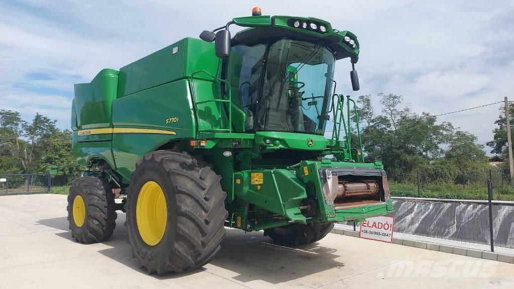 John Deere S770i Mähdrescher