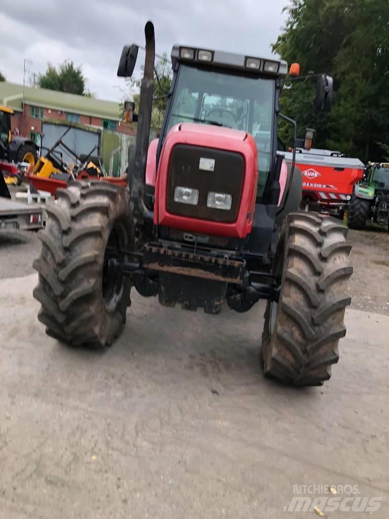 Massey Ferguson 8240 Traktoren