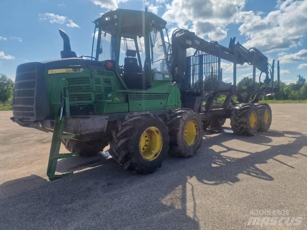 John Deere 1110G Forwarder