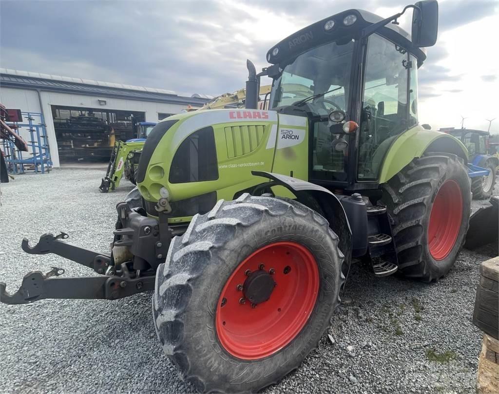CLAAS Arion 520 Traktoren