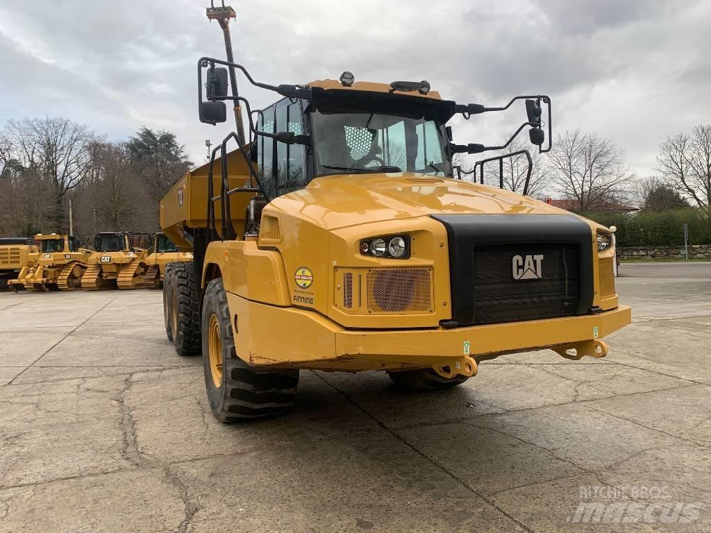 CAT 730 Dumper - Knickgelenk