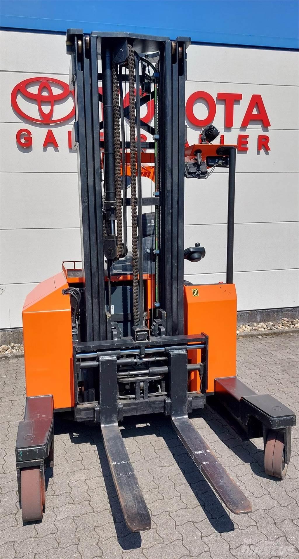 Toyota FRE270 Vierwegestapler
