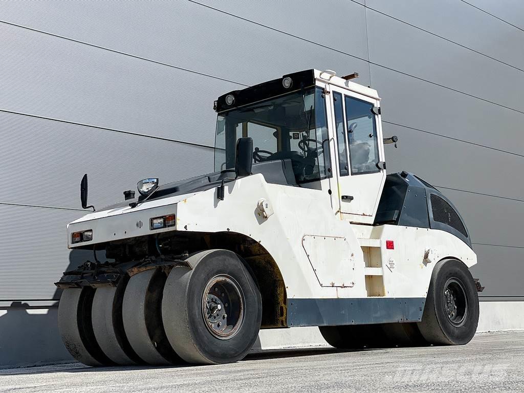 Bomag BW 24 RH Gummiradwalzen