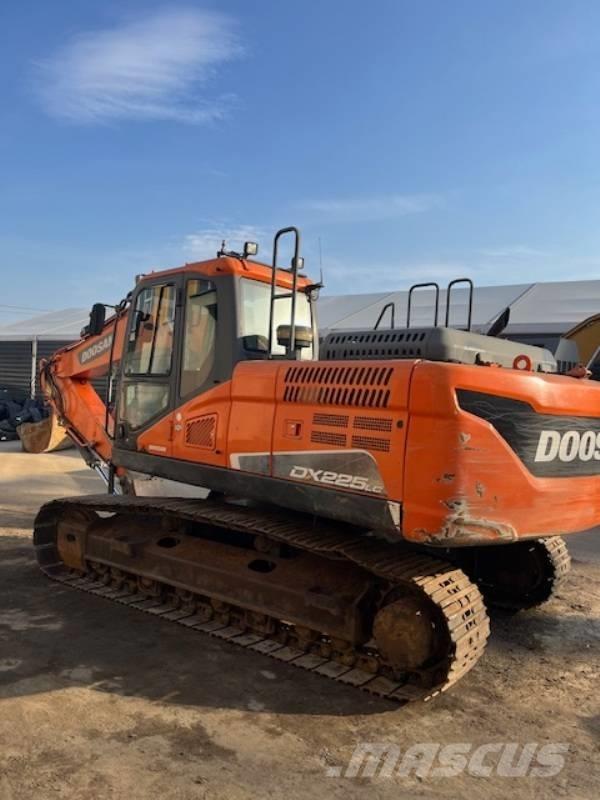 Doosan DX 225 LC-5 Raupenbagger