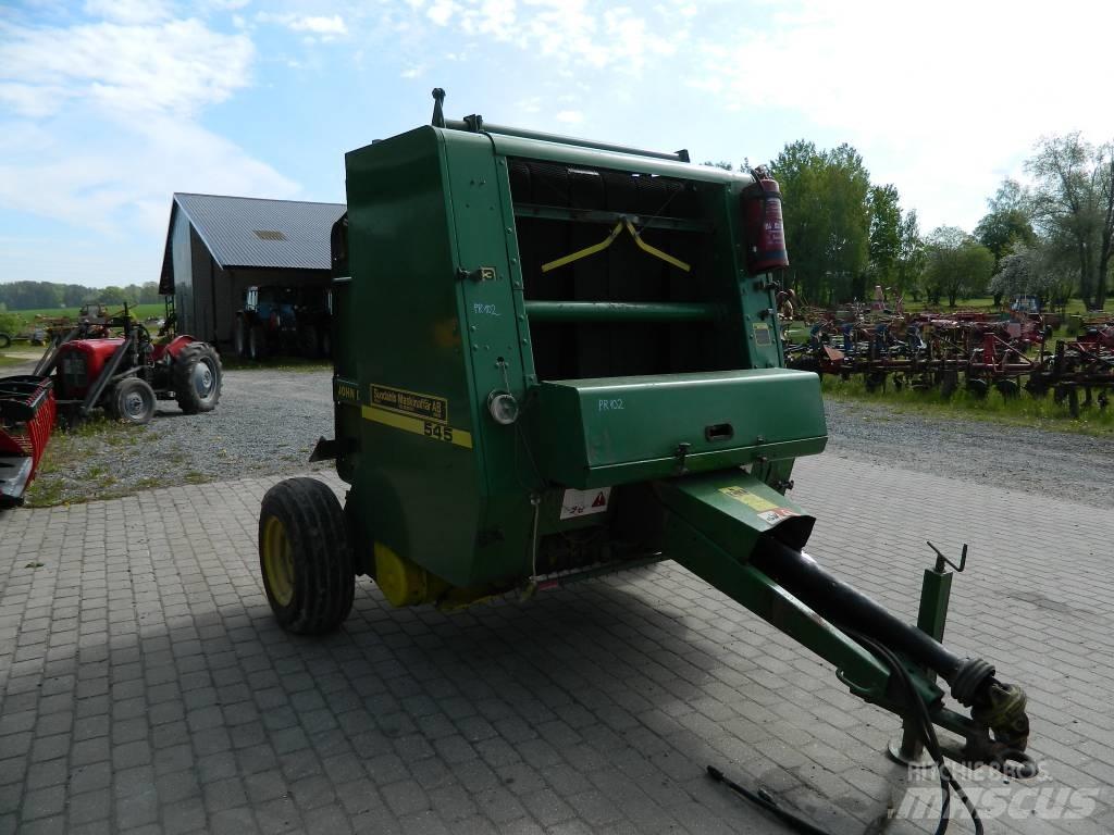 John Deere 545 Rundballenpressen