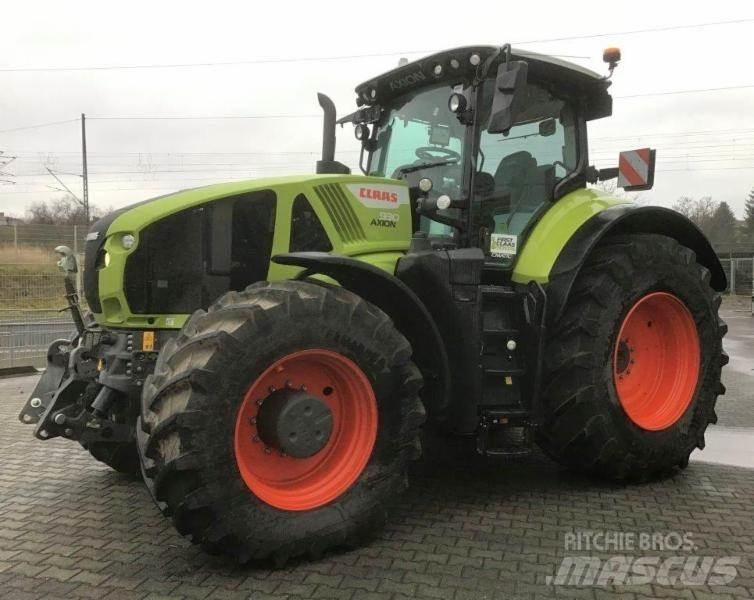 CLAAS AXION 930 Traktoren