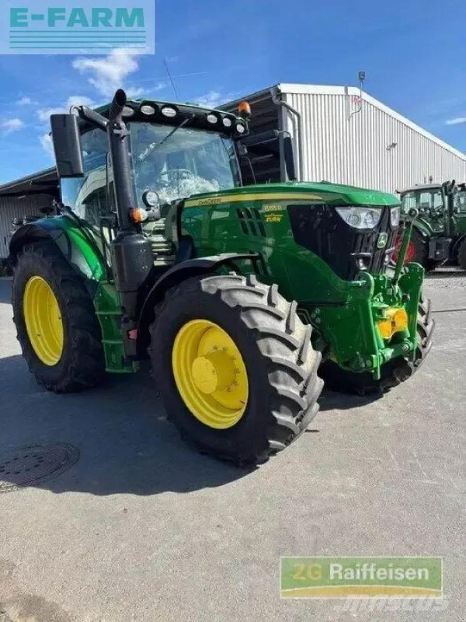 John Deere 6155 r Traktoren