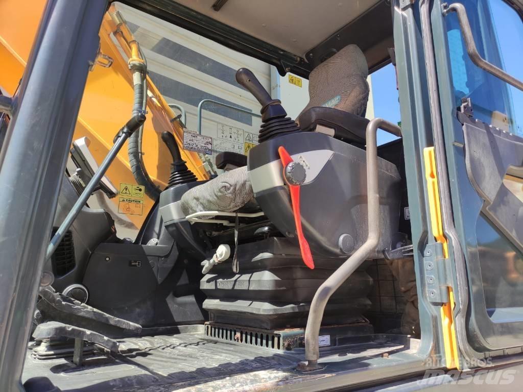 Hyundai HX 220 Raupenbagger