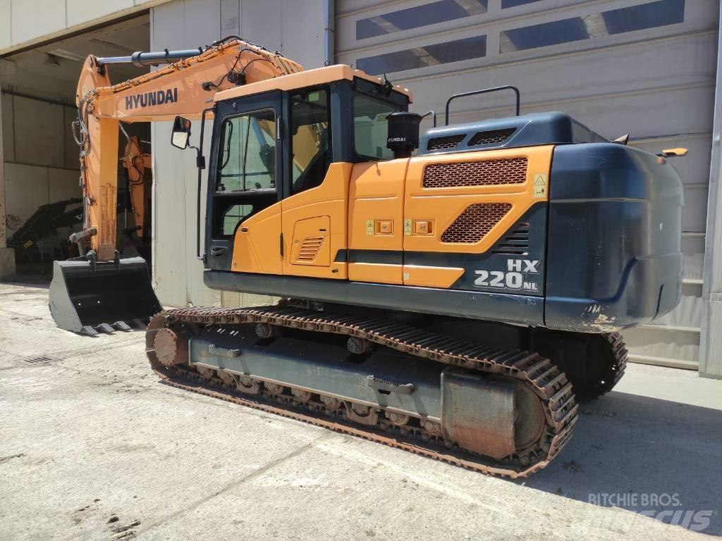 Hyundai HX 220 Raupenbagger