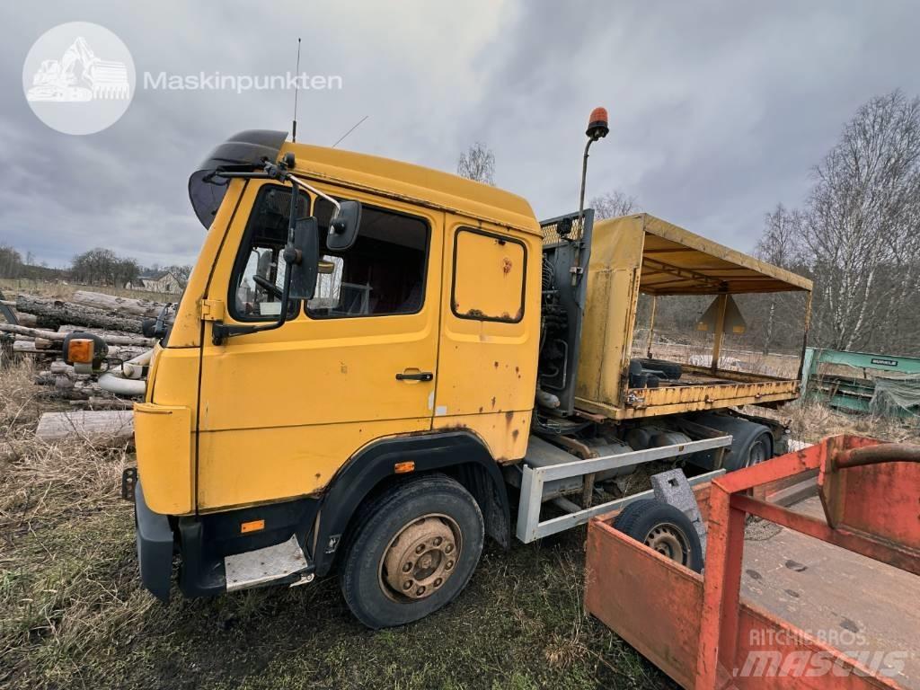 Mercedes-Benz 1117 L Abrollkipper