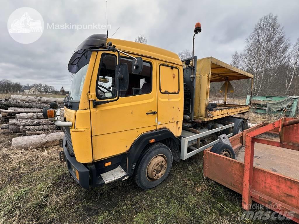 Mercedes-Benz 1117 L Abrollkipper
