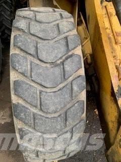 CAT 910 Radlader
