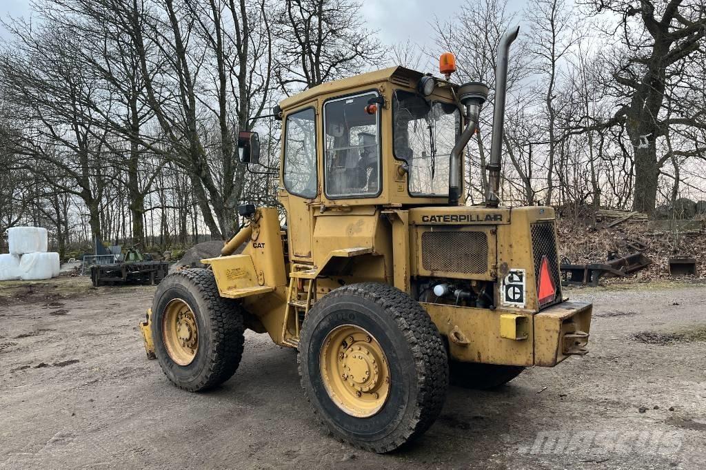 CAT 910 Radlader