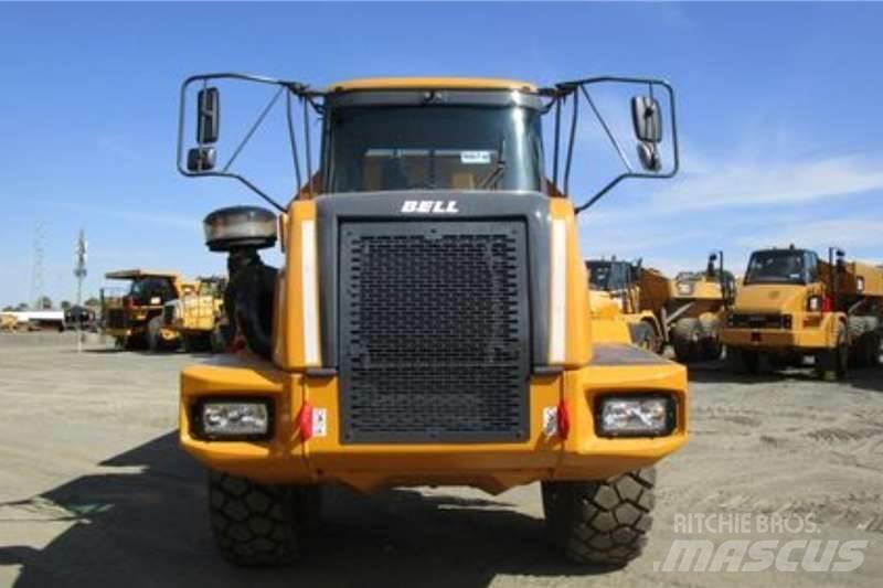 Bell B30D Dumper - Knickgelenk