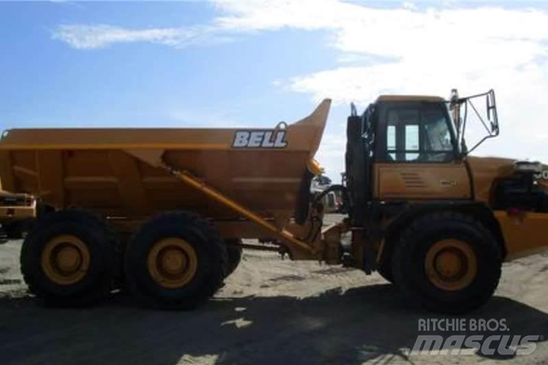 Bell B30D Dumper - Knickgelenk