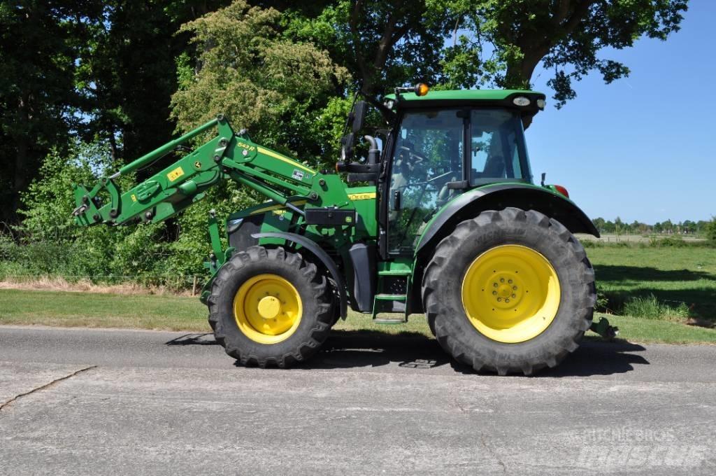 John Deere 5125R Traktoren