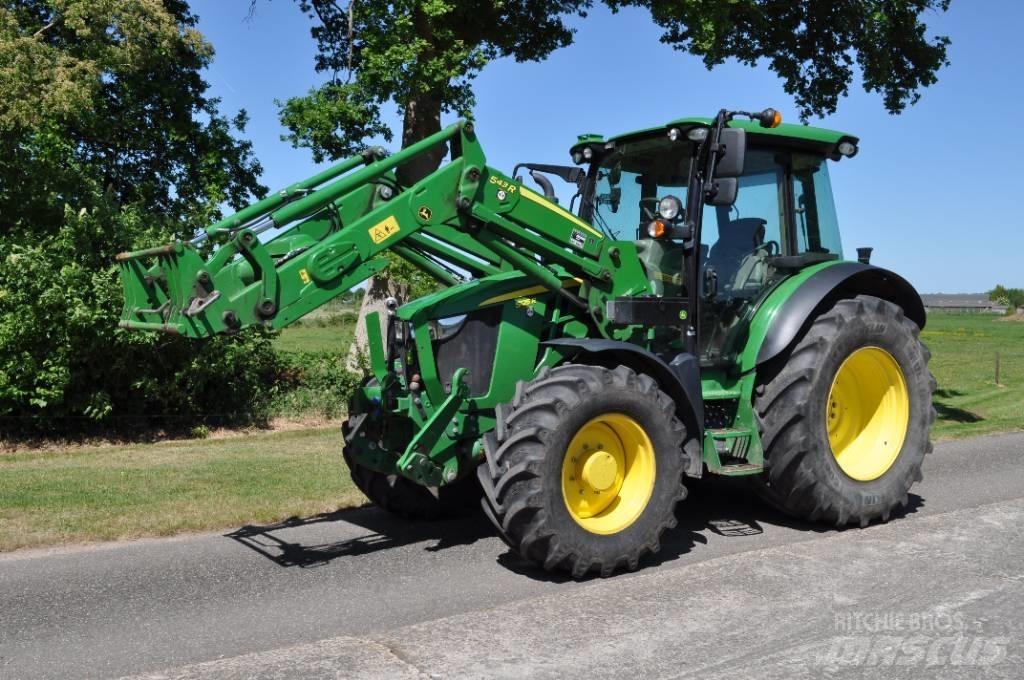 John Deere 5125R Traktoren