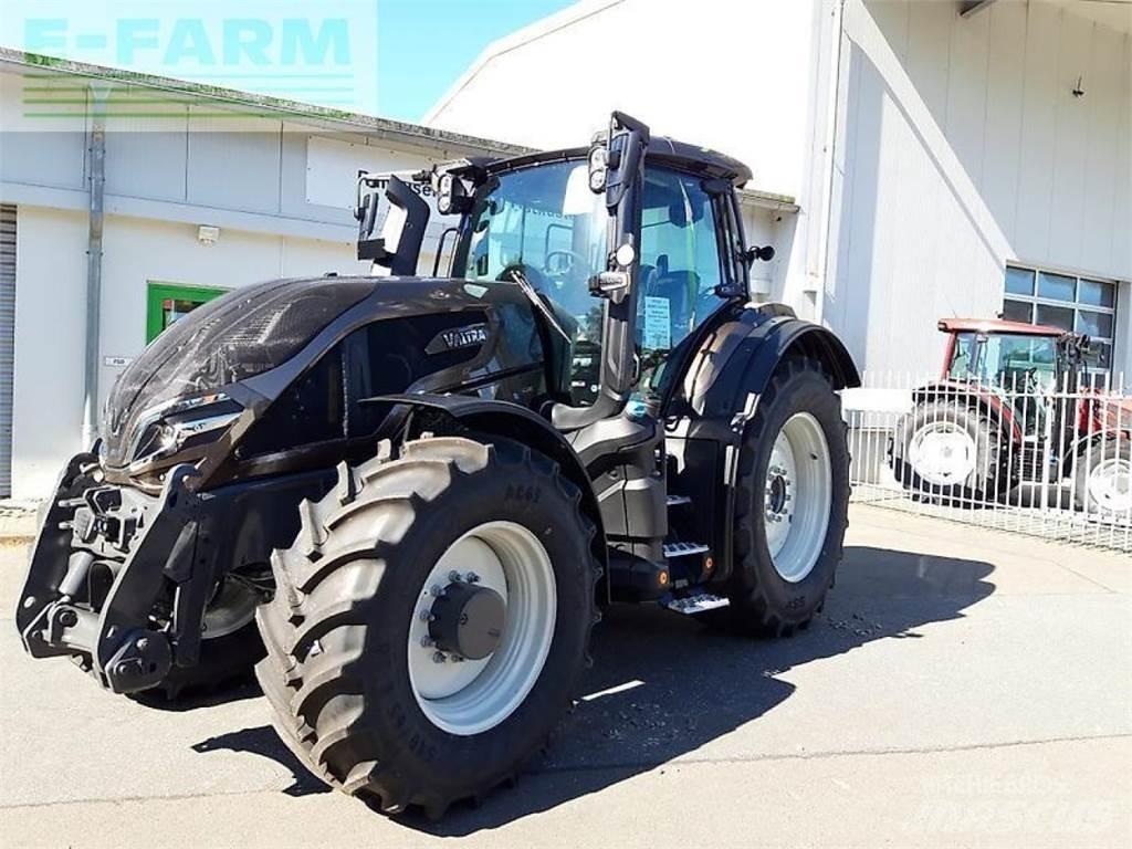Valtra q265 Traktoren