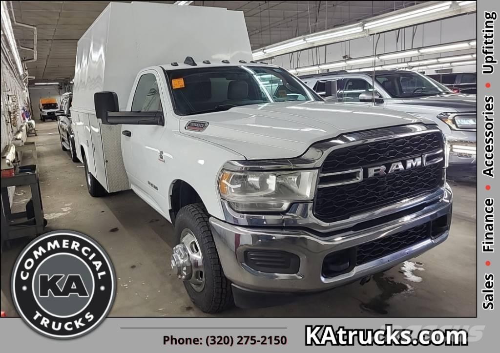 RAM 3500 TRADESMAN Pickup/Pritschenwagen