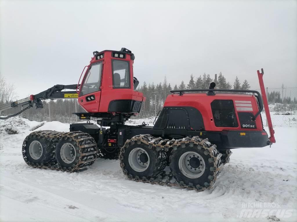 Komatsu 901XC Harvester