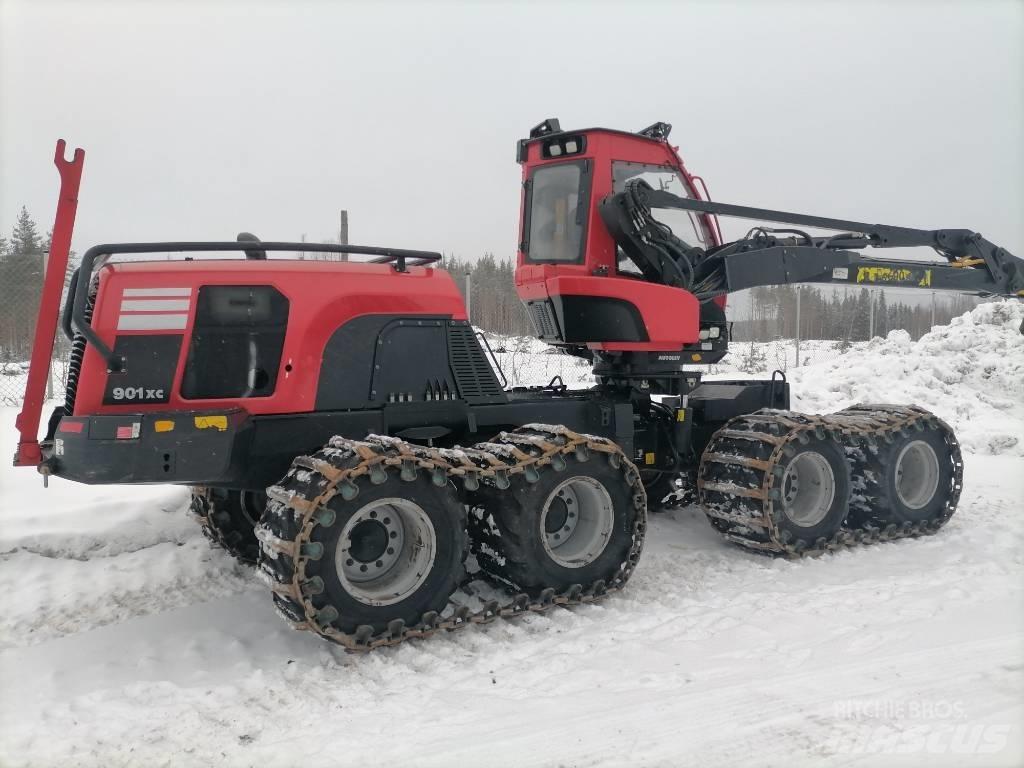 Komatsu 901XC Harvester