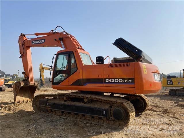 Doosan DH300 Raupenbagger